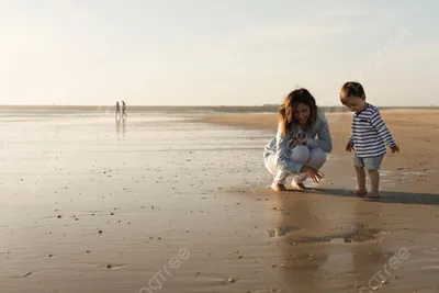 Фото мамочек на пляже - скачать новые изображения в HD качестве бесплатно и без регистрации