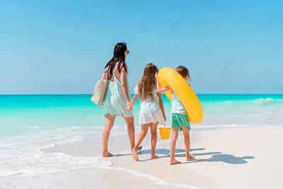 Фотографии мамочек на пляже: красота и гармония
