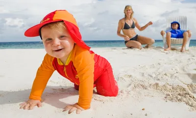 HD фото мамы с детьми на пляже: новые изображения в высоком качестве