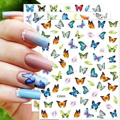 Фотография маникюра с крыльями бабочки - Картинка в PNG