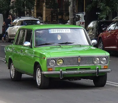 Фотка с номерами автомобилей в высоком качестве