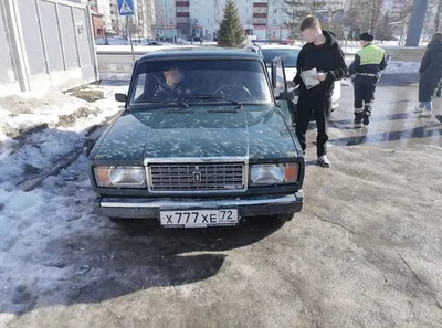 Фото машин с номерами в высоком разрешении