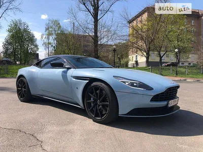 Фотографии роскошной машины Aston Martin