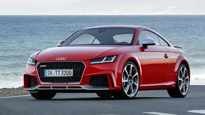 Изображение Audi TT на фоне природы