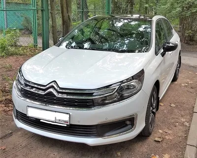 Машина Citroen в формате jpg в высоком разрешении