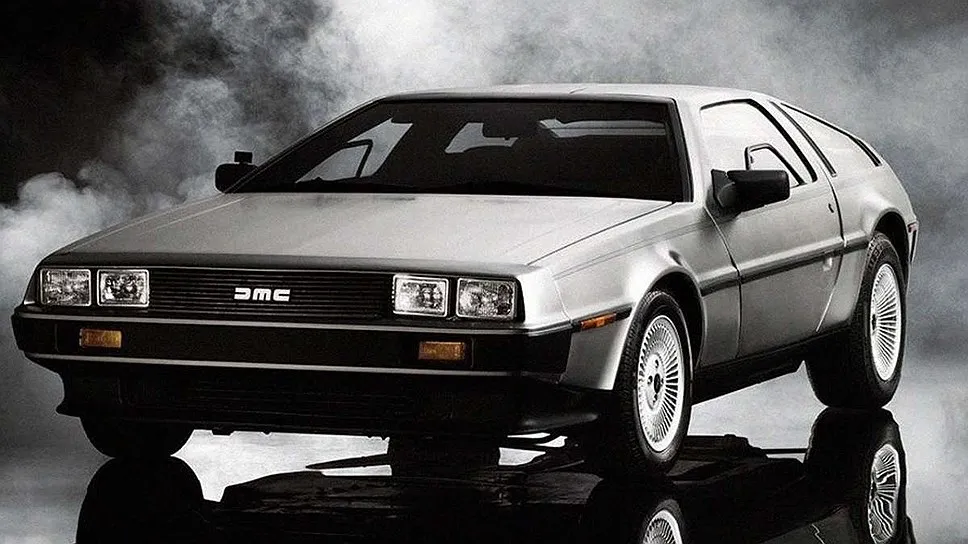 DeLorean DMC — Википедия