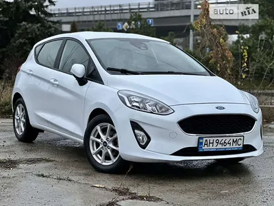 Ford Fiesta - красивые картинки для истинных ценителей автомобилей.