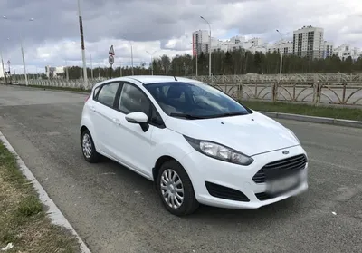 Фото Машины Ford Fiesta - выберите нужные вам опции.