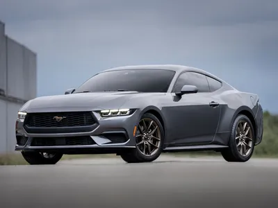 Изображение Машины Ford Mustang в формате webp