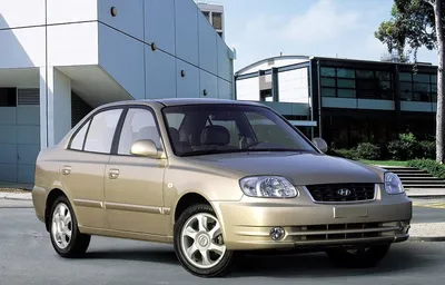 Машина Hyundai Accent на фото – скачать в jpg