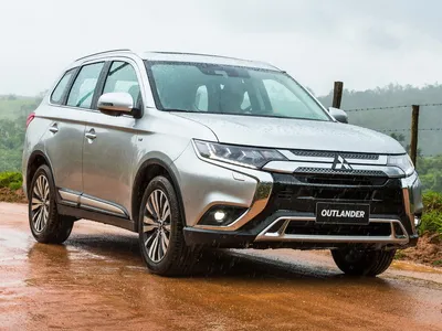 Фотография Mitsubishi Outlander с новым дизайном