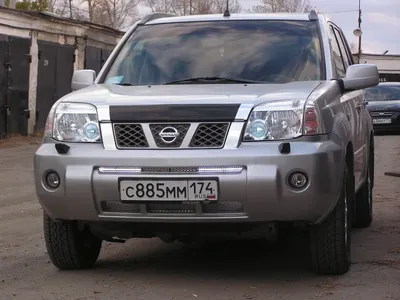 Изображение Nissan X-Trail в jpg с возможностью изменения размера