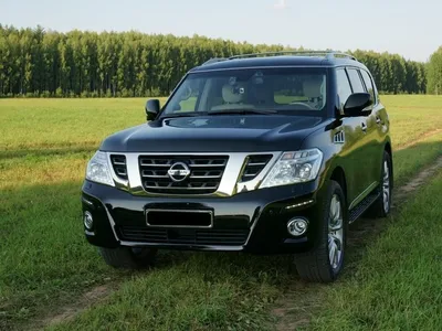 Удивительные фото Nissan Patrol различных поколений