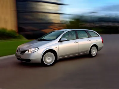 Картинка Nissan Primera с разными цветовыми вариантами