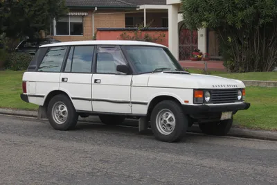 Фото Машина range rover - загрузка jpg, png, webp