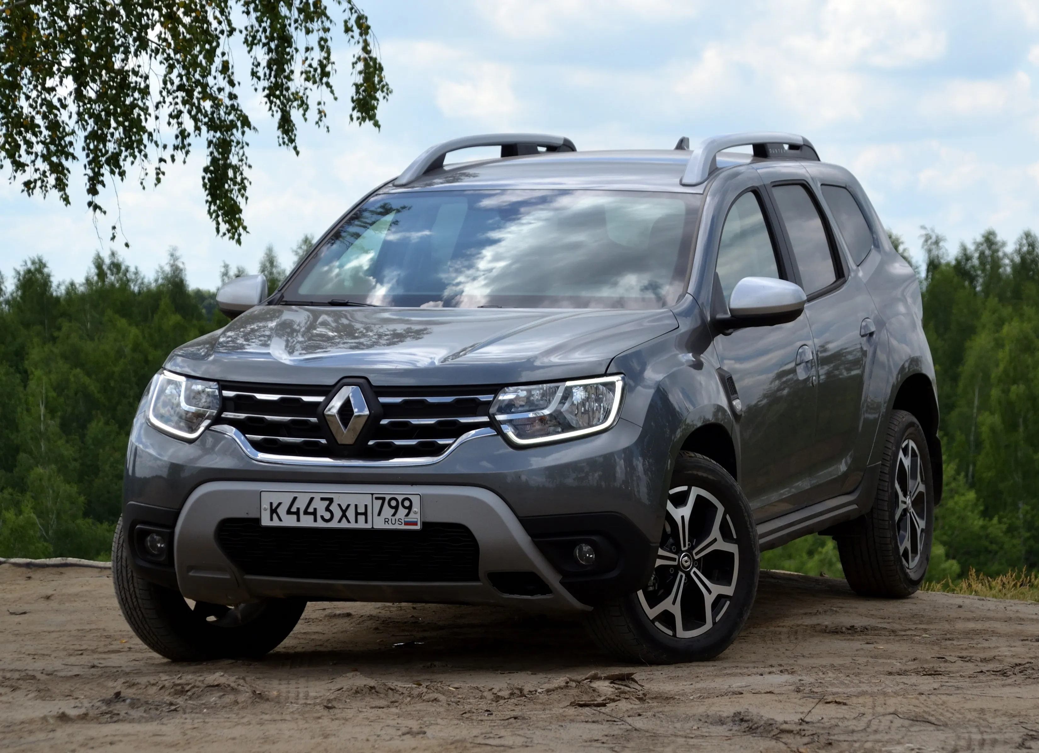 Погрузись в мир роскоши и комфорта с фото автомобилей Renault | Машина  renault Фото №679133 скачать