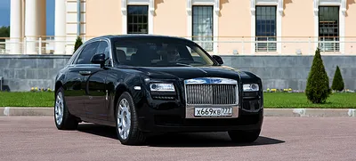 Фотография машины Rolls Royce в формате png