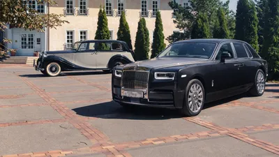 Картинка автомобиля Rolls Royce с широким разрешением