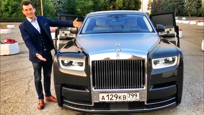 Изображение роскошного автомобиля Rolls Royce