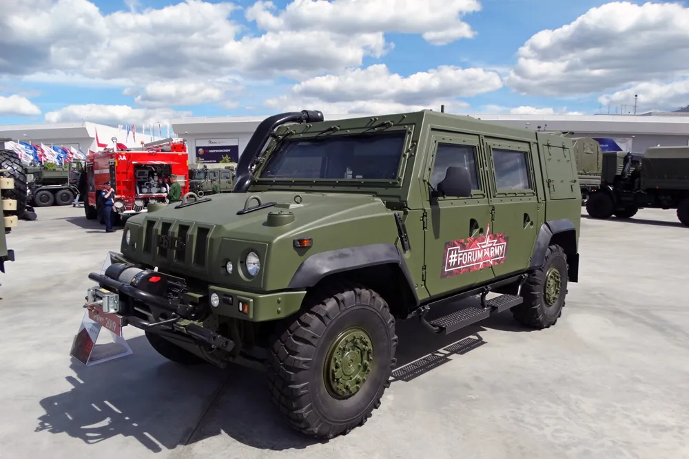 Iveco LMV m65 Гражданская версия