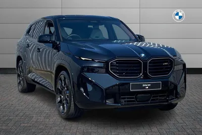 Фотка BMW X8 с эффектом видео-кадра