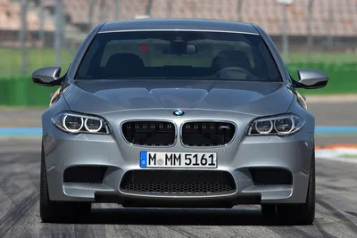 Картинка Машины BMW M5: выберите свой идеальный размер