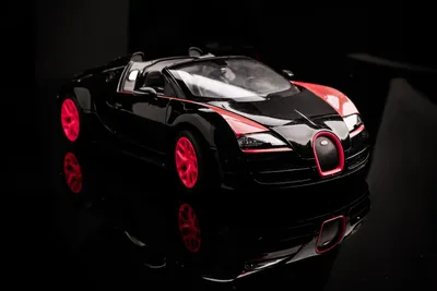 «Картинка bugatti veyron с яркой цветовой гаммой»