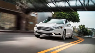 Фото Ford Fusion с темным кузовом