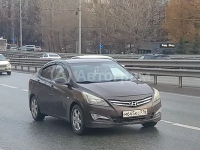 Фотография Hyundai Accent с панорамной крышей