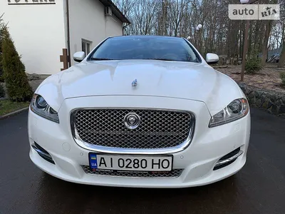 Изображения автомобилей Jaguar XJ: роскошь и мощность