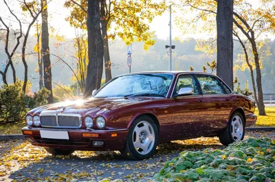 Фото Jaguar XJ в webp формате: оптимизированное сжатие