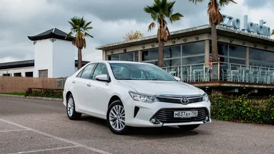 Картинка автомобиля Toyota с прозрачным фоном