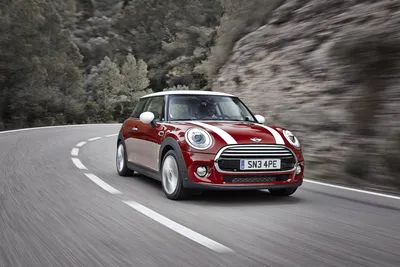 Mini Cooper City Car: Navigating Urban Streets with Ease