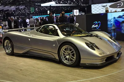 Pagani Huayra скачать фото в формате jpg