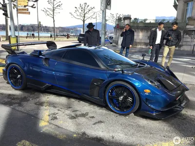 Пик скорости: Pagani Huayra картинка в png формате