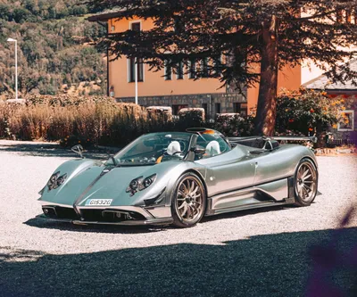 Стремительные машины Pagani Zonda: вебп формат