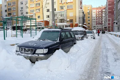 Великолепные снежные автомобили: стильные изображения для скачивания