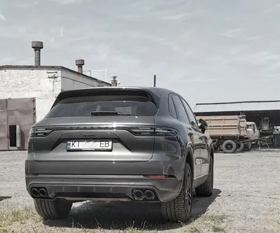 Фотка автомобиля Porsche Cayenne с различными вариантами размеров и форматов