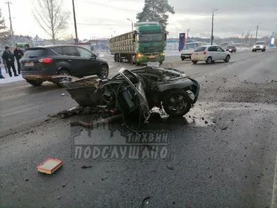 Ужасная авария: фотография разрушенного автомобиля