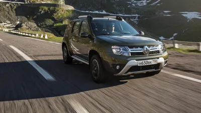 Изображение Машины renault duster для использования в рекламе