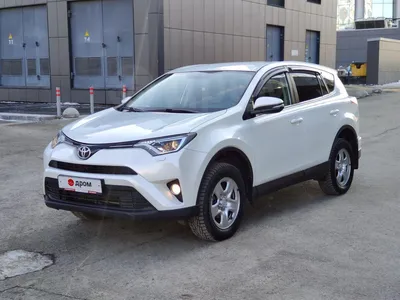 Изображения Toyota RAV4: Игра света и тени