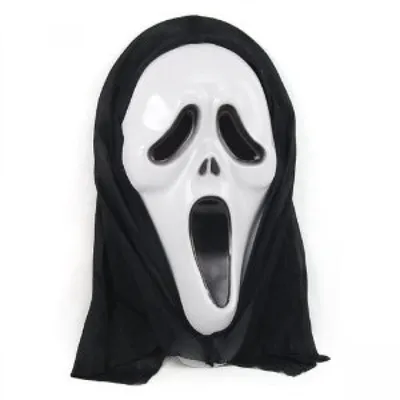 Взгляни на фото маски из Крика: Будешь кричать от ужаса!