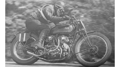 Фото Matchless G50 Model Racer: достаточно выбрать формат