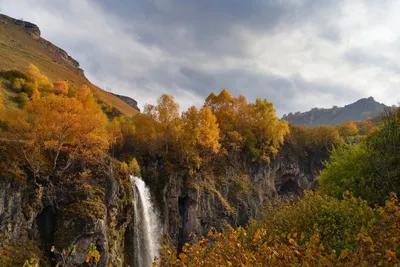 JPG фотографии красивых водопадов в Кисловодске