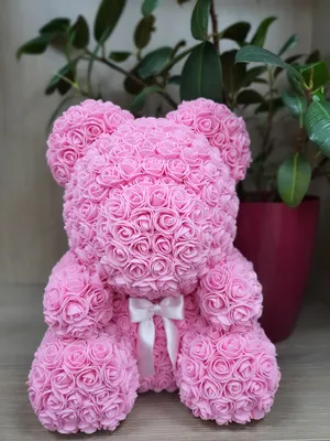 Фотографии медведя выполненные из нежных розовых лепестков