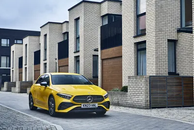 Изображения Mercedes-Benz A-Class 2023 для календаря