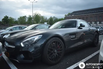 Mercedes-Benz AMG GT Black Series 2023: фотографии с разных ракурсов