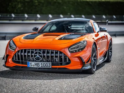 Фото Mercedes-Benz AMG GT Black Series 2023 в разных ракурсах