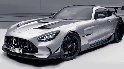 Mercedes-Benz AMG GT Black Series 2023: изображения в действии