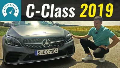 Mercedes-Benz C-Class 2023 на фото в движении